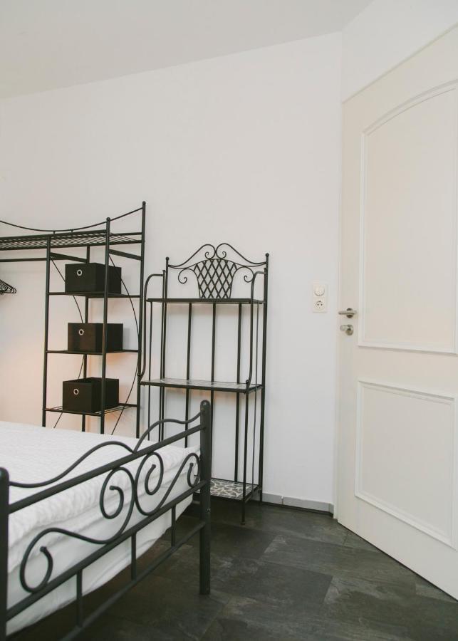 Gaestehaus Vigliarolo Gewerblich Jedes Zimmer Eigenes Bad Gemeinschaftskueche Elmshorn Exteriér fotografie