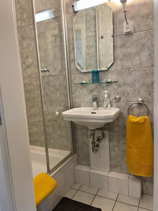 Gaestehaus Vigliarolo Gewerblich Jedes Zimmer Eigenes Bad Gemeinschaftskueche Elmshorn Exteriér fotografie