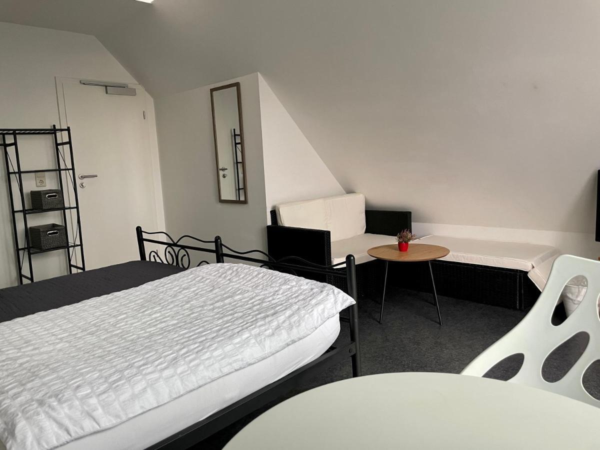 Gaestehaus Vigliarolo Gewerblich Jedes Zimmer Eigenes Bad Gemeinschaftskueche Elmshorn Exteriér fotografie