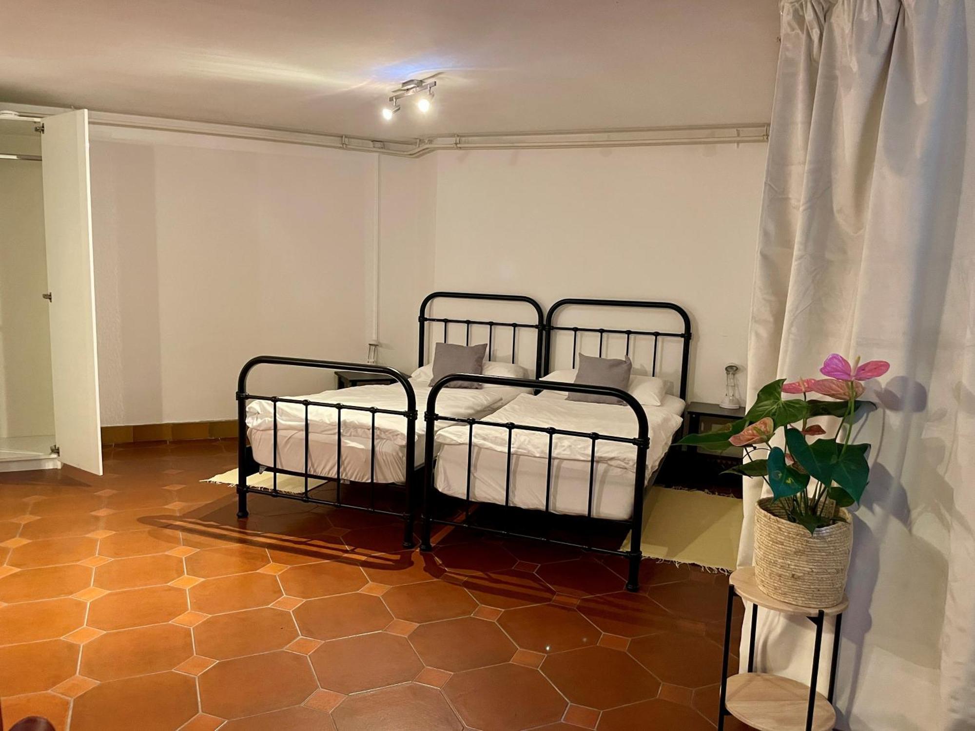 Gaestehaus Vigliarolo Gewerblich Jedes Zimmer Eigenes Bad Gemeinschaftskueche Elmshorn Exteriér fotografie